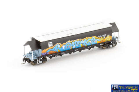 AUS-NNGH16 BGVF-Type Grain Hopper N Scale - BGVF Grain Hopper - SSR Black with SSR Logo & Graffiti - Single Wagon