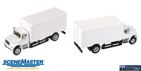 WAL 11290 Walthers Scenemaster International(R) 4900 Single Axle Box Van Assembled HO Scale Vehicle