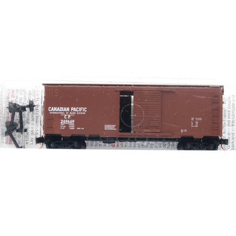 SSH-983 Used Goods Micro Trains Lines 40' Boxcar CP N Scale