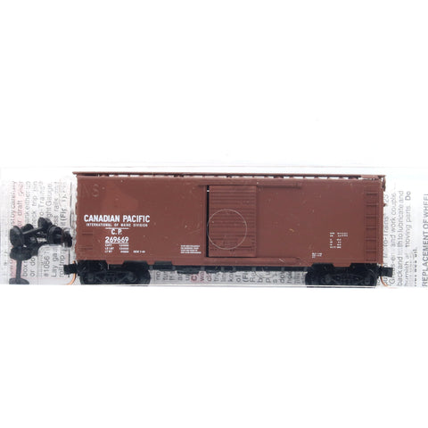 SSH-985 Used Goods Micro Trains Lines 40' Boxcar CP N Scale