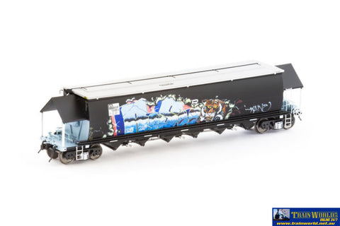 AUS-NGH86 Auscision BGVF-Type Grain Hopper Black with SSR Logos Grain Lids and Graffiti #BGVF-1308-V HO-Scale Rolling