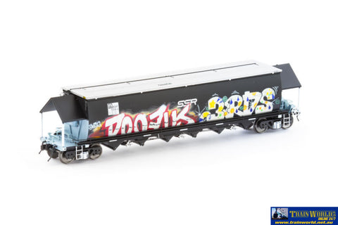 AUS-NGH90 Auscision BGVF-Type Grain Hopper Black with SSR Logos Grain Lids and Graffiti #BGVF-1314-Q HO-Scale Rolling