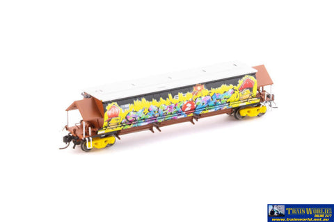AUS-NNGH58 N Scale - BGKF Grain Hopper - SSR Black with XCS Bogies SSR Logo & Graffiti - Single Wagon - Rolling Stock