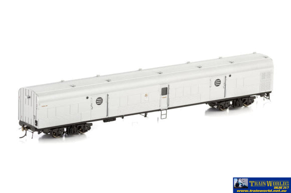 Aus-Npc05 Auscision Mhn Parcels-Van Southern Aurora Without Sign #Mhn-2365 Ho Scale Rolling Stock