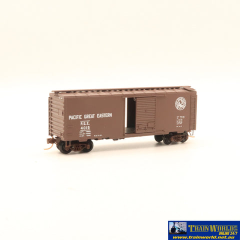 NSC-0423 Used Goods Microtrains 40’ Boxcar Pacific Great Eastern #4015 N Scale Rolling Stock