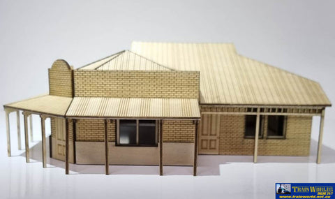 Tsm - Sm1067 Trackside Models Ho Scale – Laser Cut “The Corner Shop” Structures