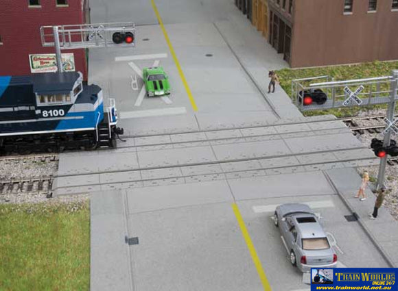 Wal-4121 Walthers Cornerstone Modern Concrete Grade Crossing Ho Scale Structures