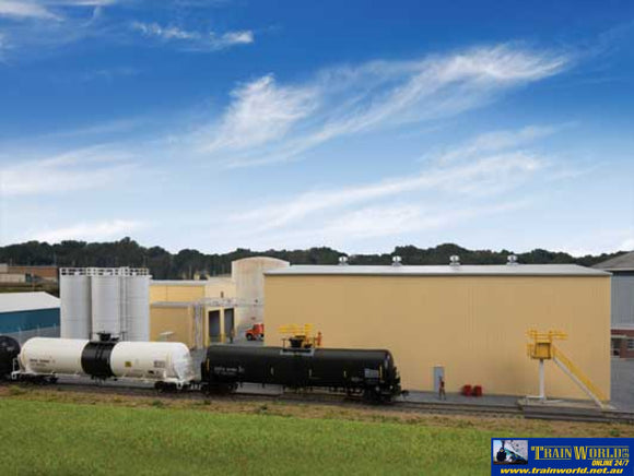 WAL 4136 Walthers Cornerstone Kit Chemical Distributor HO Scale Structures