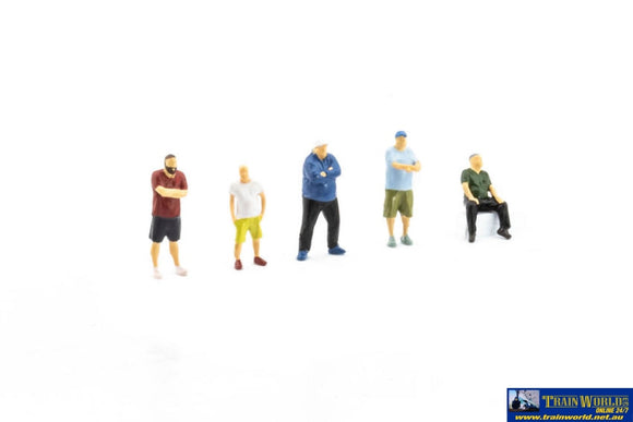 Aus-Amf01 Auscision Models Team Figures Accurately 3D Scanned & Tooled True Ho Scale Painted